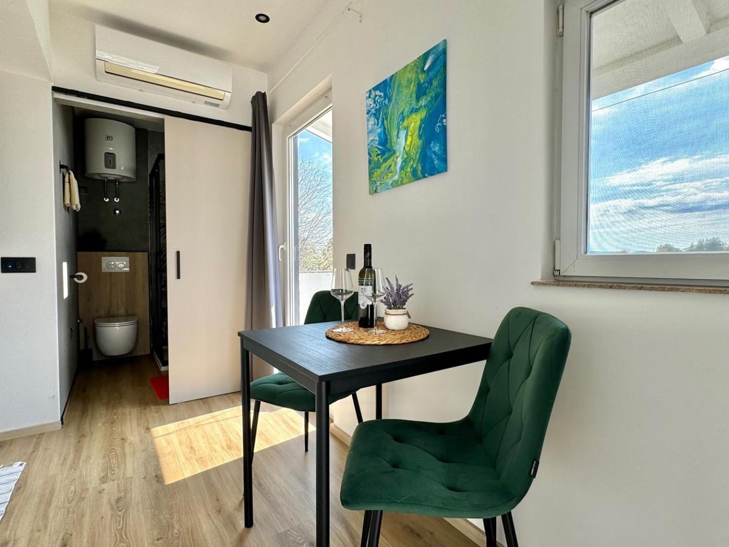 Charming Apartments Dodo 크르크 외부 사진