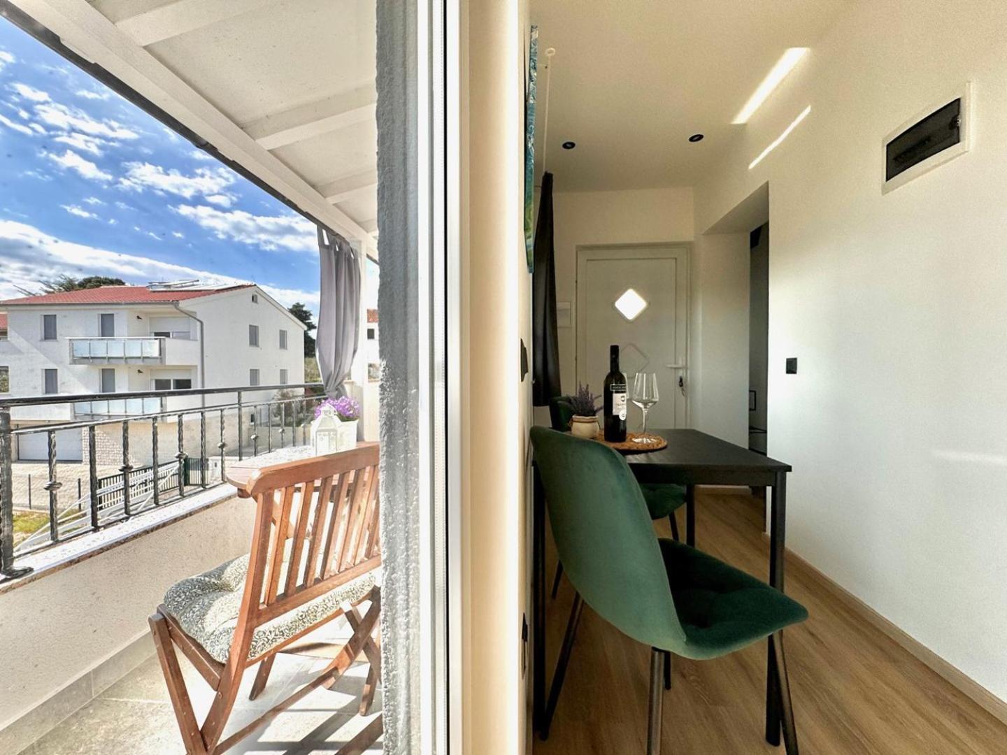Charming Apartments Dodo 크르크 외부 사진